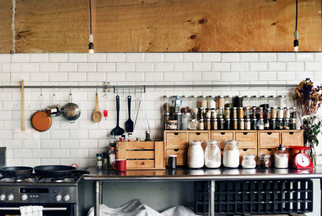 6 Kitchen Spaces Saving Gadgets